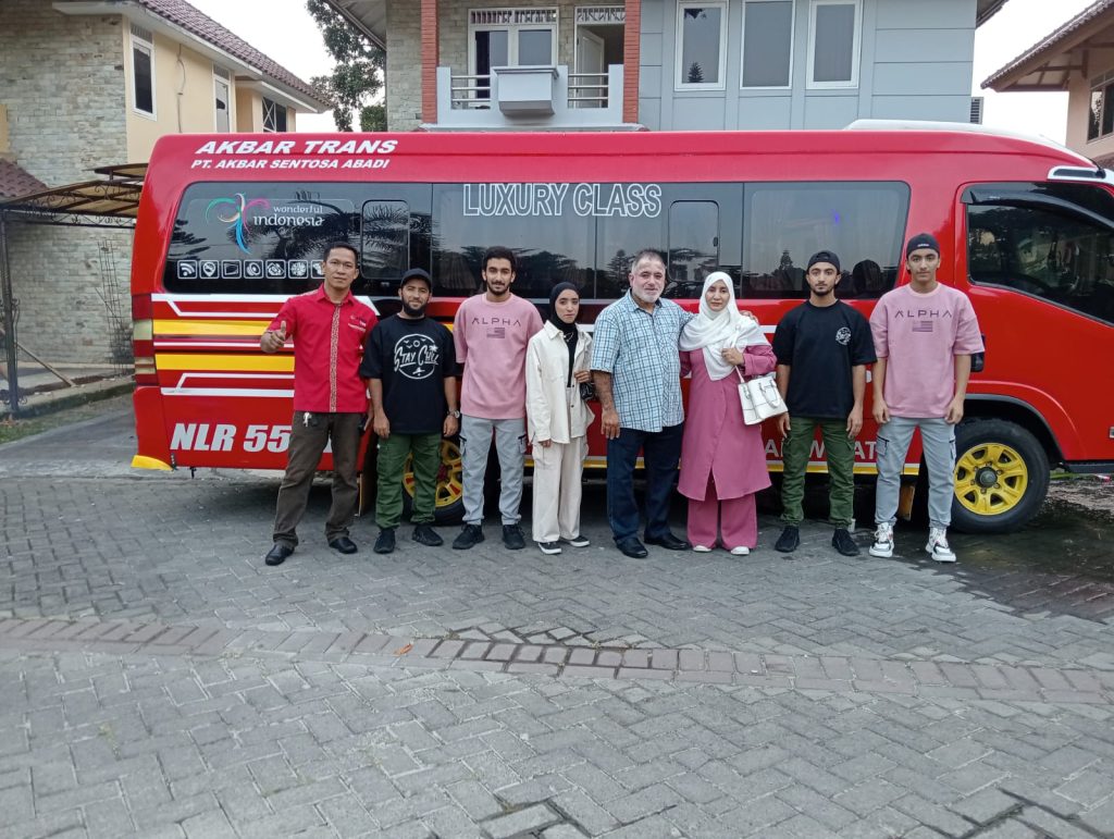rental elf tangerang