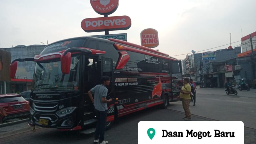 sewa Medium Bus cibodas