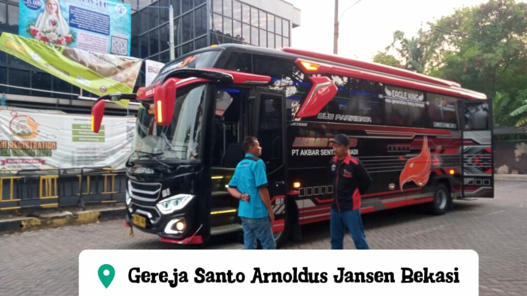 bus medium 35 seat